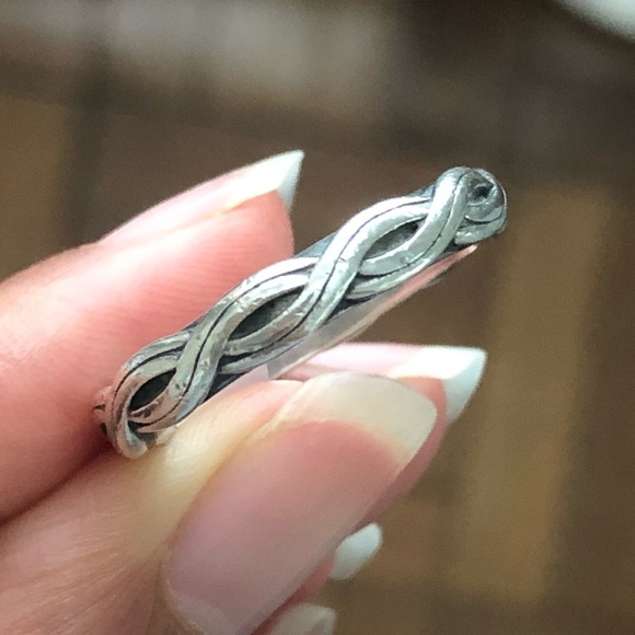 Pandora retired Twist ring - Picture 10 of 12